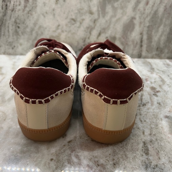 Women’s Dolce Vita Cream and Maroon Calf Hair Casual Sneakers size 9 LIKE NEW - Picture 8 of 9